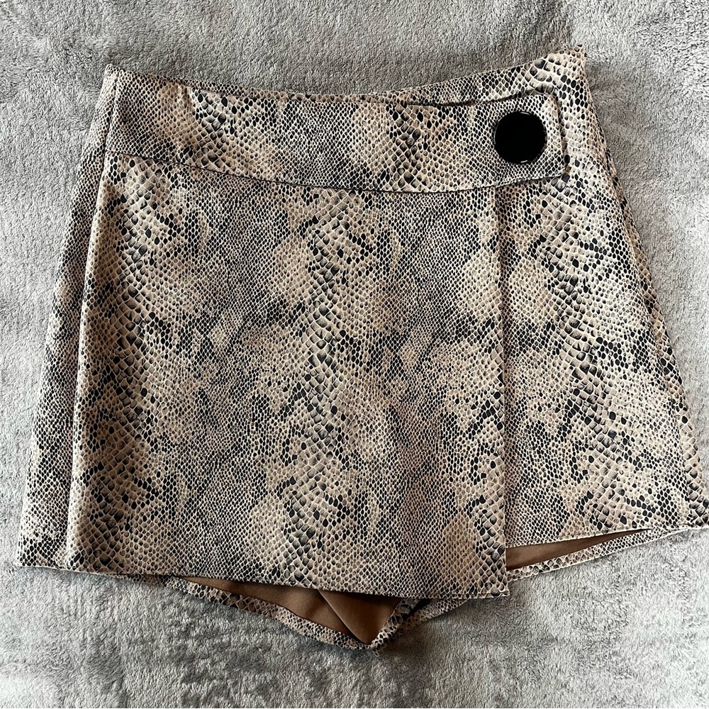 ZARA Snakeskin Print Skort
